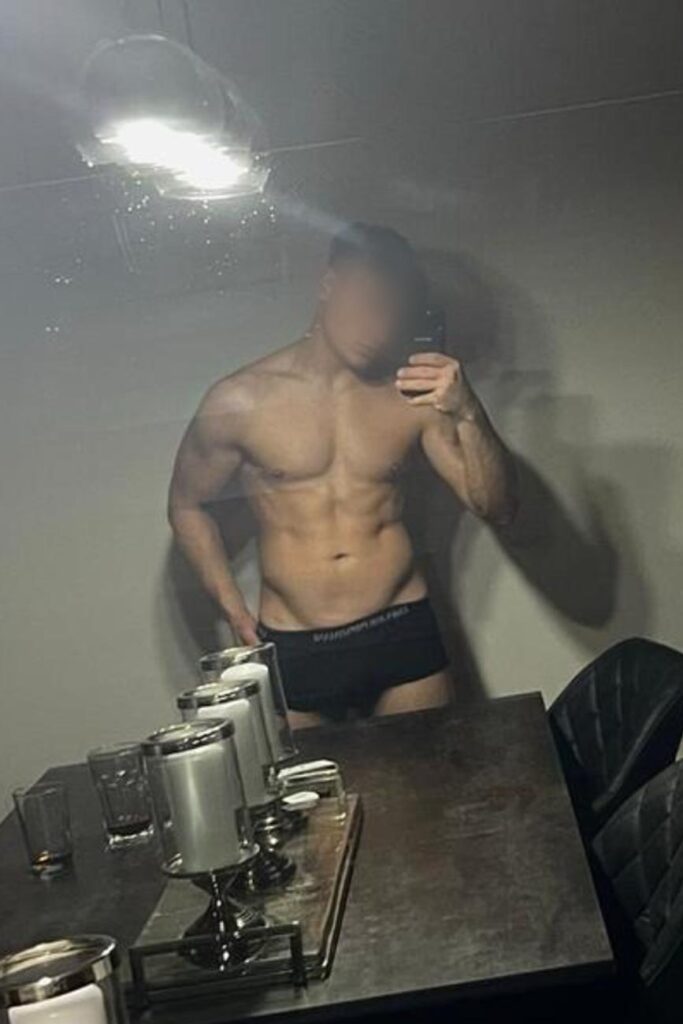Wiliam gay masseur